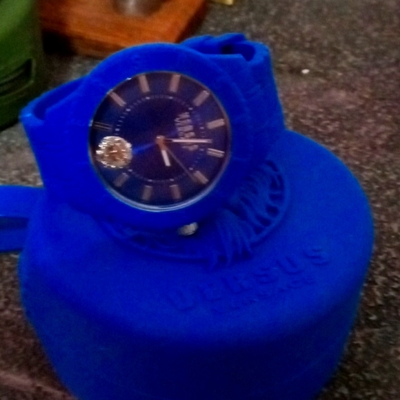 Versus by Versace watch - Picture 1 of 3